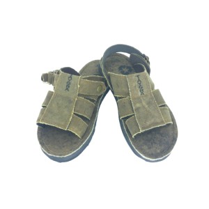 Sandalias Brasileiras TAYGRA de lona de caminh&atilde;o e de pneu reciclados