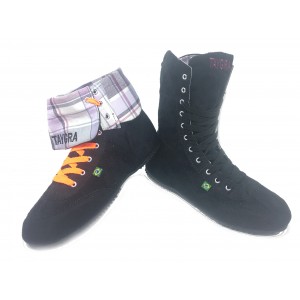 Bi-Bota, a botinha convers&iacute;vel,  preto