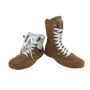 Bi-Bota, a botinha convers&iacute;vel, Camur&ccedil;a Marrom