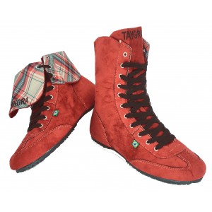 Bi-Bota, a botinha convers&iacute;vel, vermelha