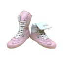 Bi-Bota, a botinha convers&iacute;vel, de camur&ccedil;a Nude