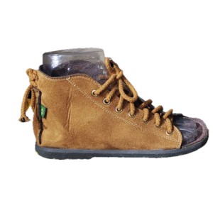 Bota BO&Ecirc;MIA de camur&ccedil;a Caramelo